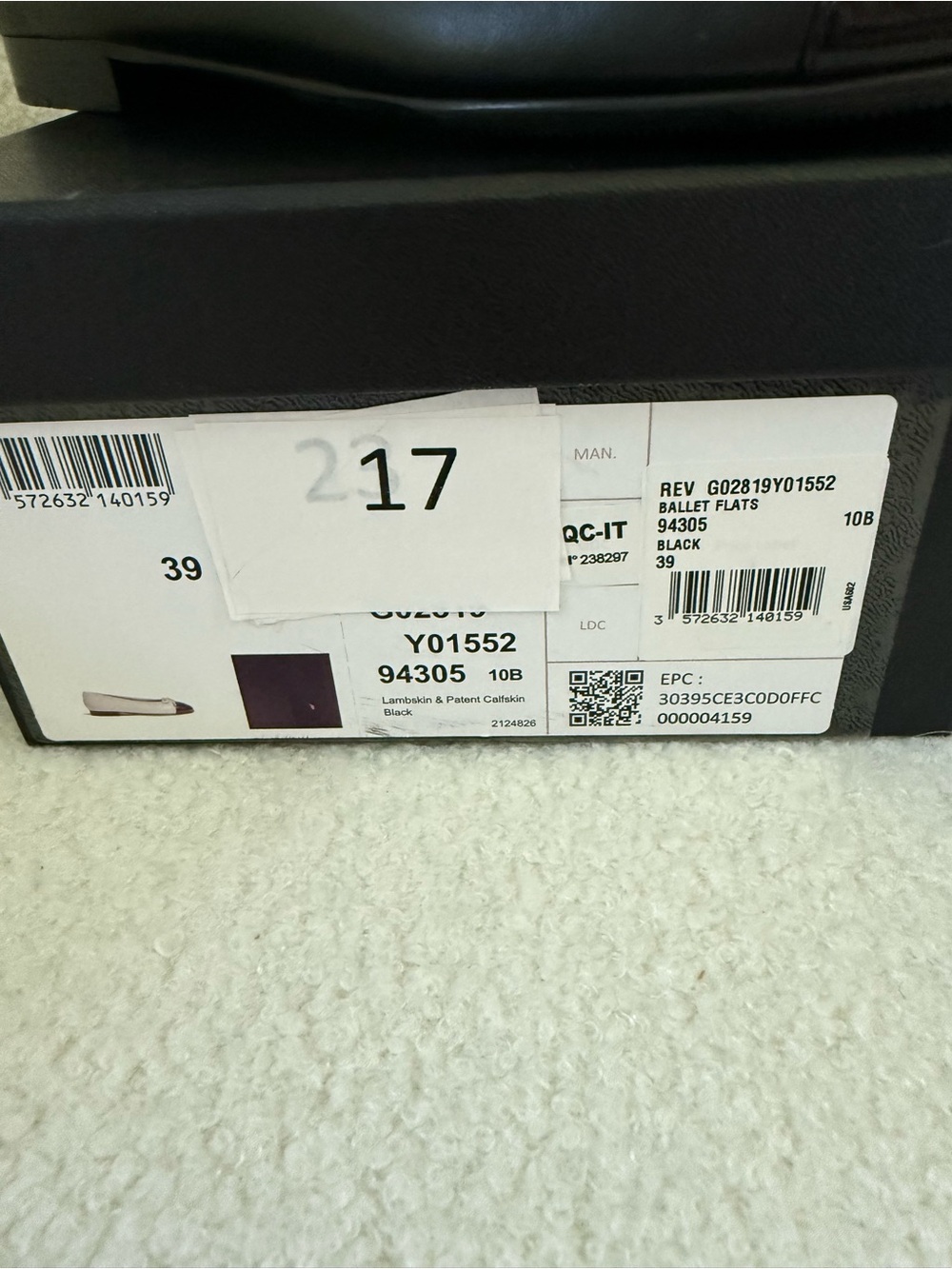 CHANEL Black Leather Ballet Flats - Picture 7 of 8